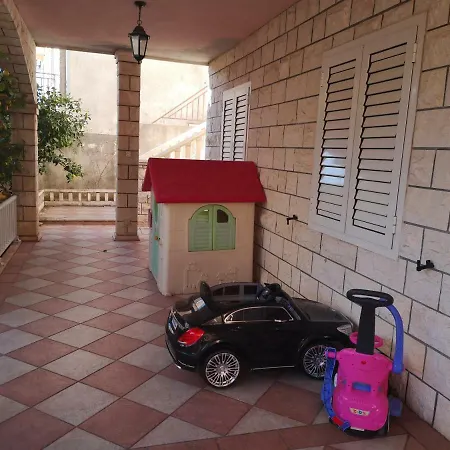 City Lani Apartman